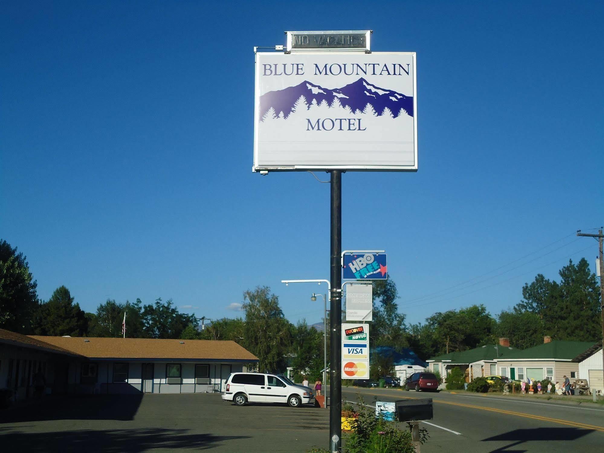 Blue Mountain Motel Okanogan Buitenkant foto